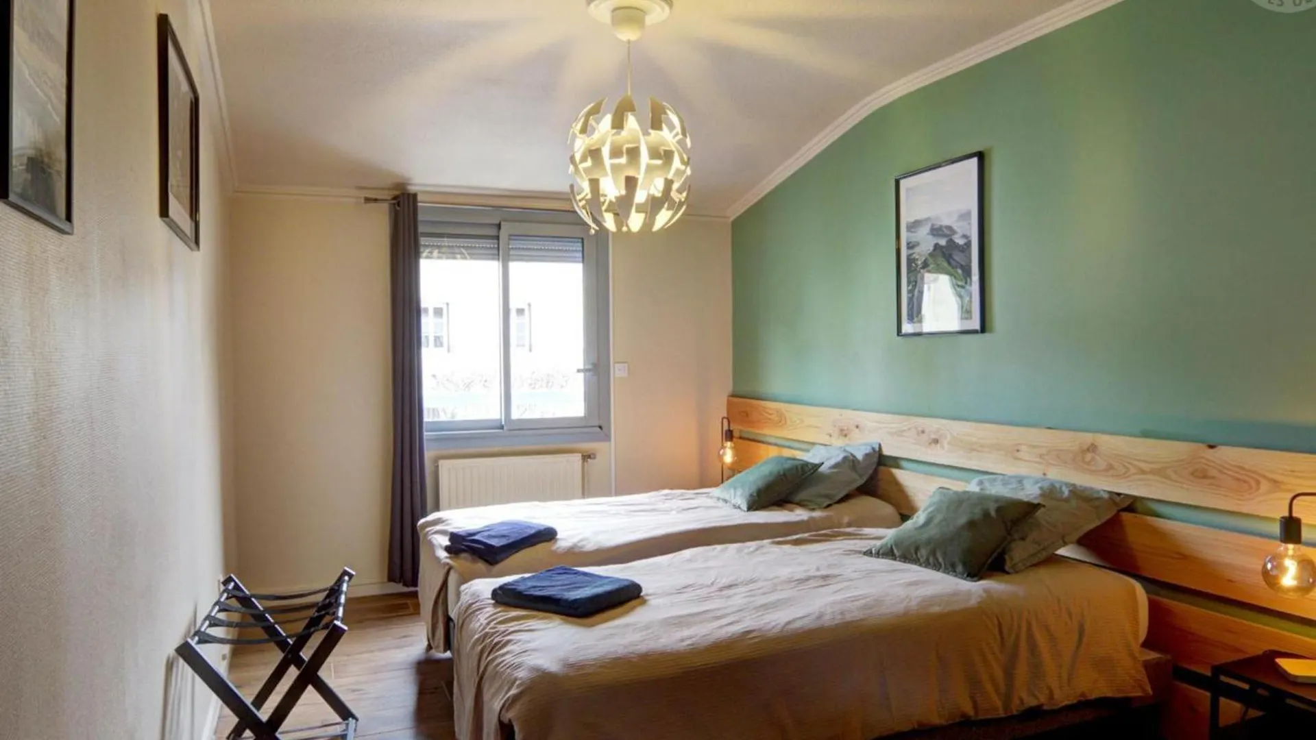 Appartement Moderne Avec Balcon, Parking Prive Et Espace Bien-Etre A Saint-Chamond - Fr-1-496-269 0*,