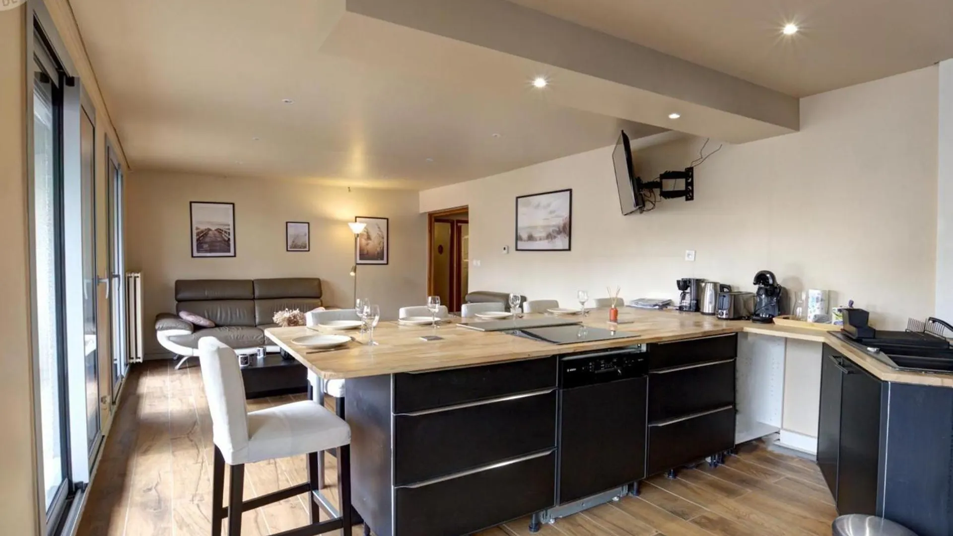 Apartment Appartement Moderne Avec Balcon, Parking Prive Et Espace Bien-Etre A Saint-Chamond - Fr-1-496-269